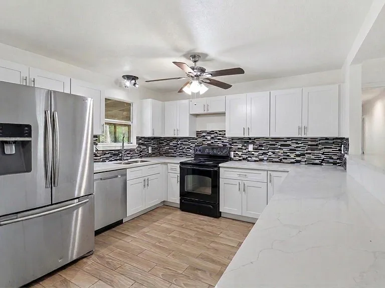 26462 Spanish Oaks Dr — Photo 9