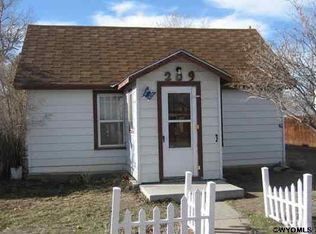 209 W Main Ave, Saratoga, WY 82331