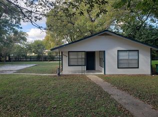 500 N Austin Ave, Cameron, TX 76520