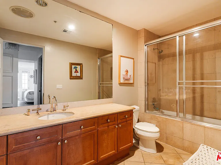 1835 Pandora Ave #302 — Photo 31