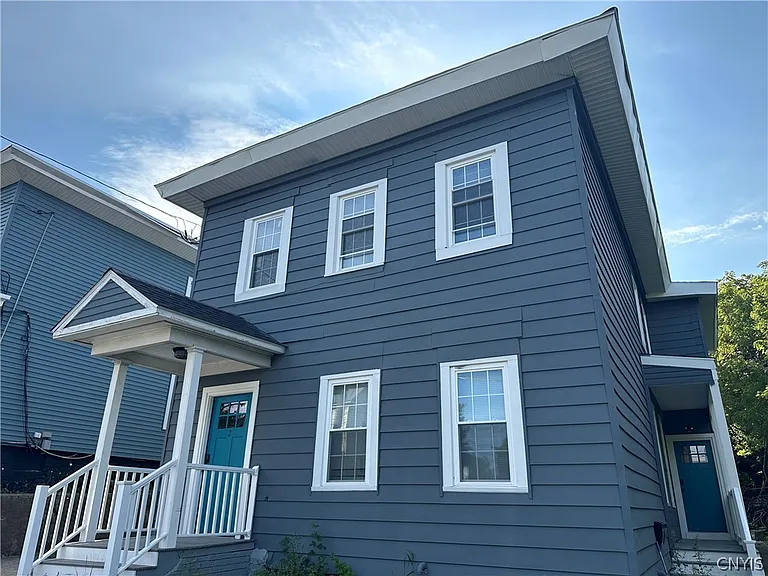 408 E Laurel St — Photo 4