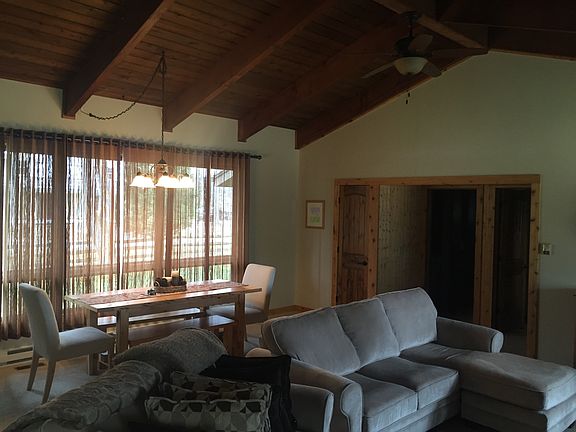 5th image of 2407 Plum Creek Dr