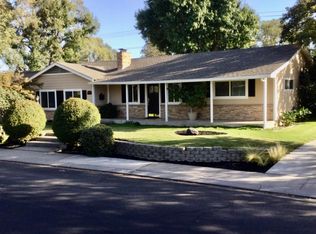 1022 Mount Vernon Dr, Modesto, CA 95350