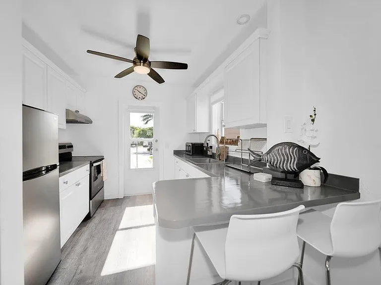 2317 N Ocean Blvd — Photo 3