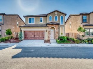 11608 N Via Venitzia Ave, Fresno, CA