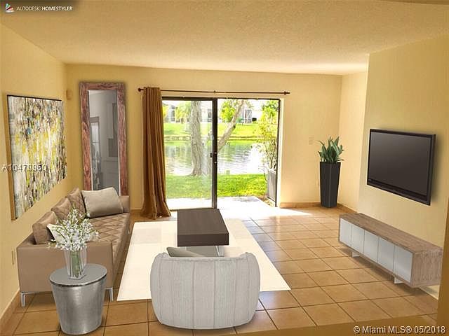 1st image of 9470 Palm Cir S