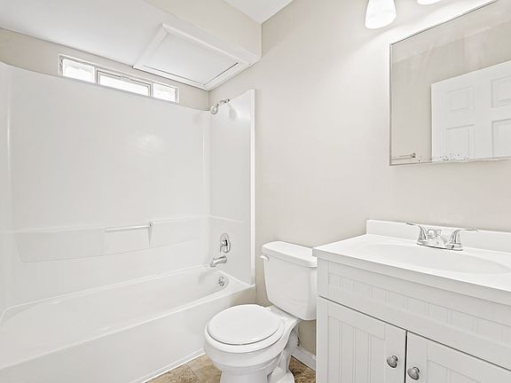 4th image of 1006 6th St #4
