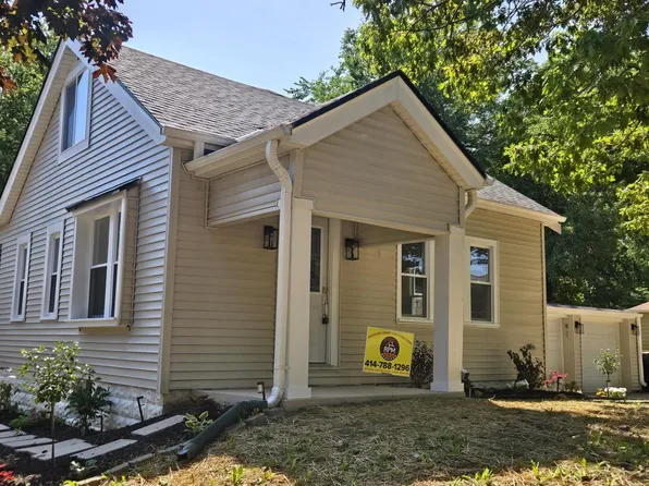 536 N 116th STREET, Wauwatosa, WI 53226