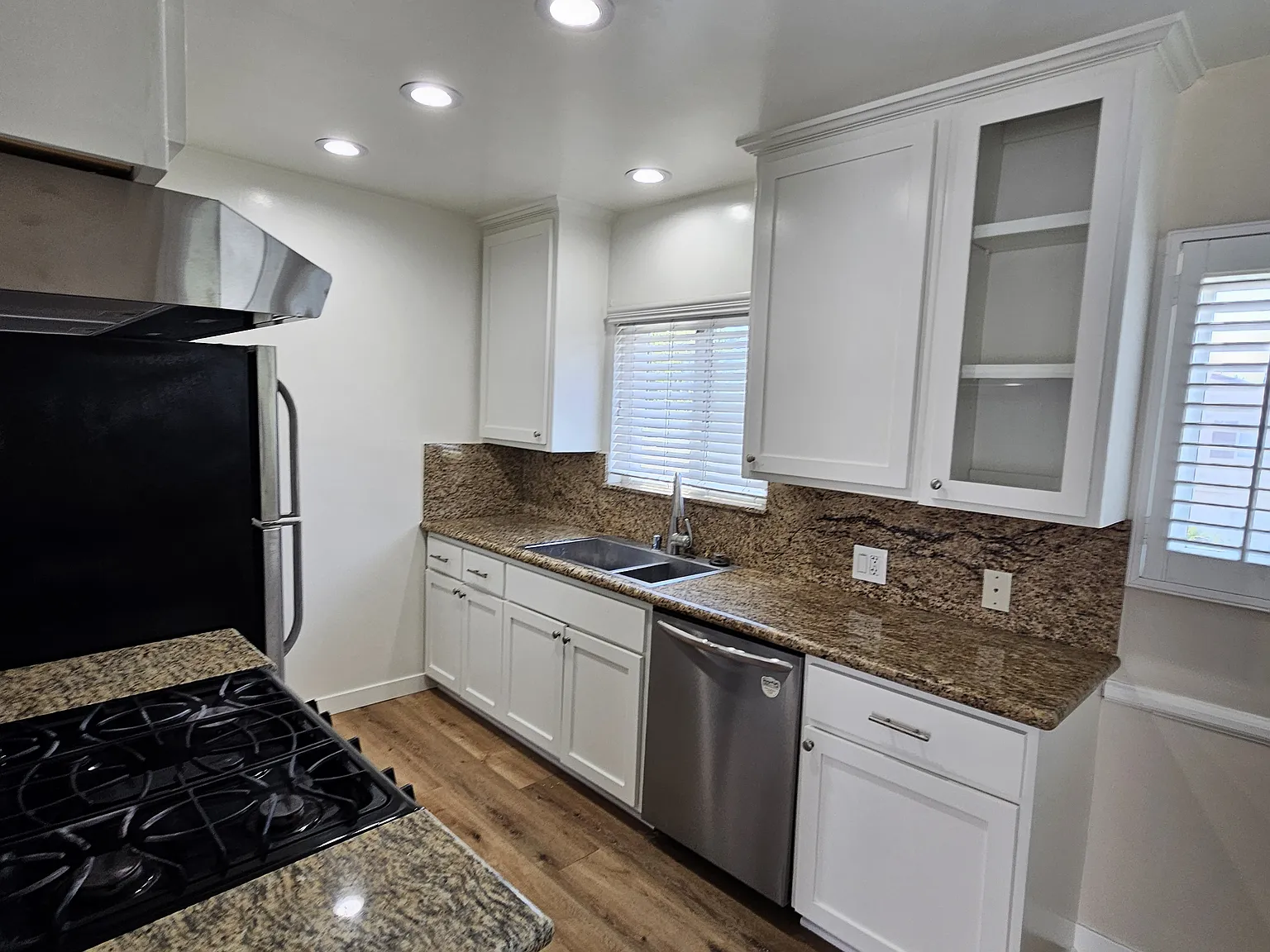 2 bed, $2,100 — Photo 4