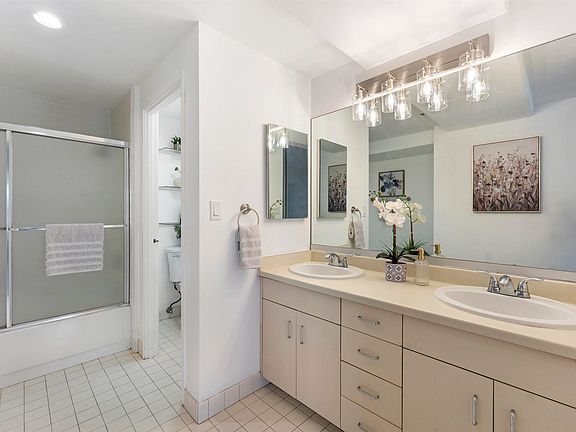 4th image of 6363 Christie Ave APT 326