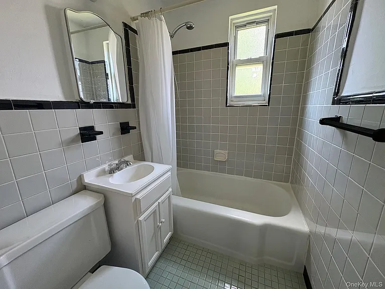263-45 73rd Ave #2 — Photo 7