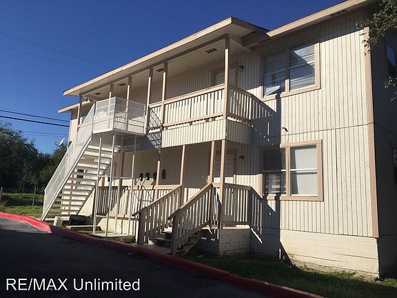 2nd image of 922 S Walters APT 2