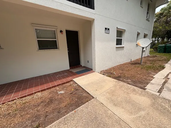 209 7th St S APT 1, Jacksonville Beach, FL 32250