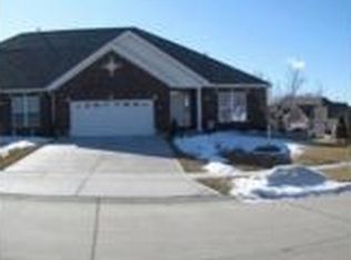 2401 Golden Bear Way, Wentzville, MO 63385