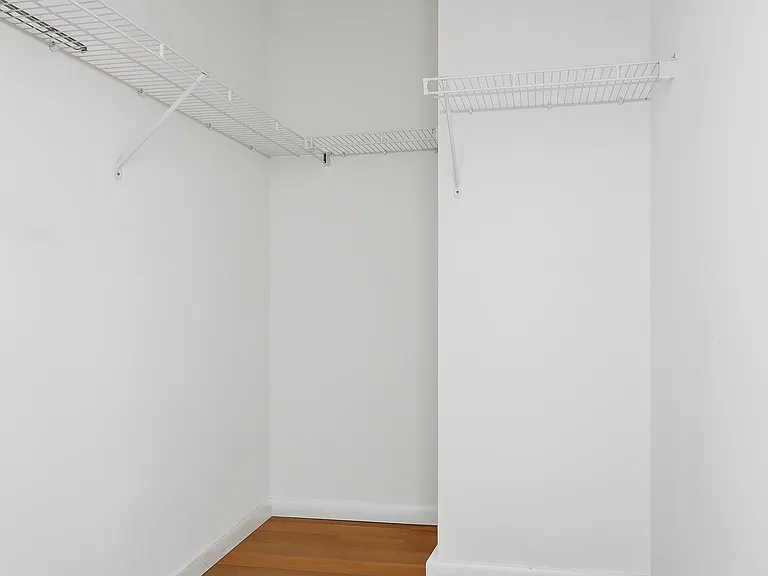 801 S Olive Ave #425 — Photo 13