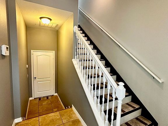 2nd image of 373 Old Farm Ln