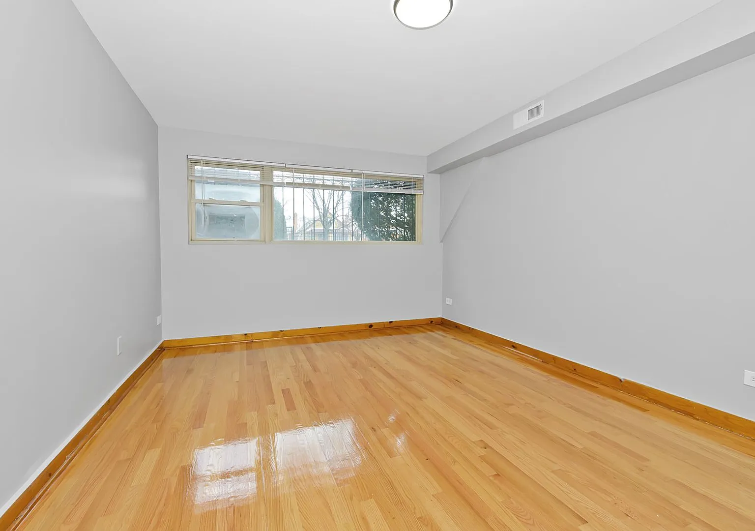 3639 W 63rd Mobility Zone — Photo 2