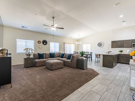 5th image of 939 Shelbie Ave