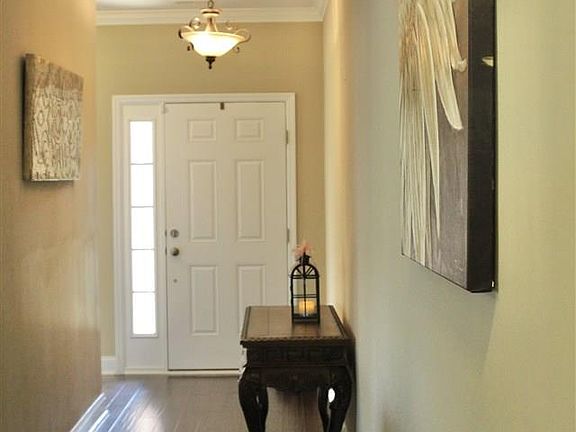 3rd image of 122 Brentstone Way