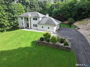 7 Coach Hill, Danbury, CT 06811