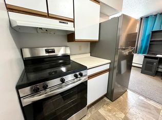 1022 Newton Rd #9, Iowa City, IA 52246