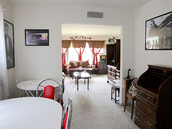 5th image of 344 N Smith St APT 3