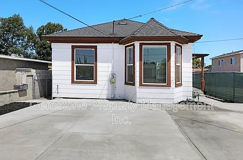 6250 Stewart St Photo 1