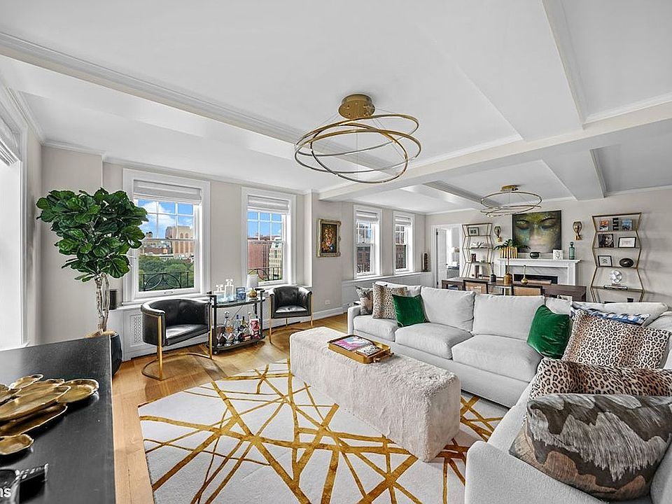 1st image of 32 Washington Square West 14e