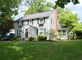 1217 Bradley Rd, Springfield, MA 01118