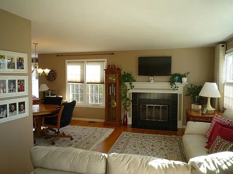 33 Water St #1 — Photo 9