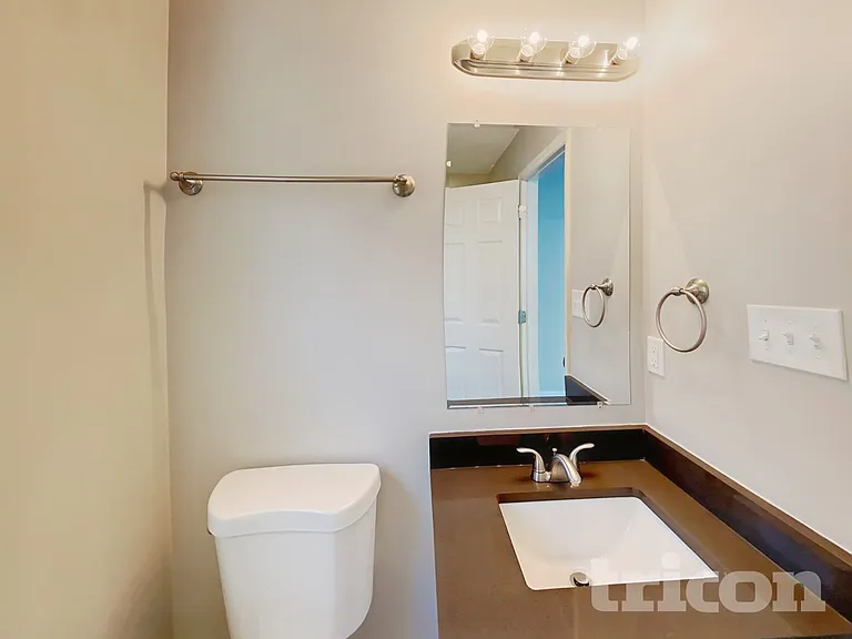 809 Valley Creek Dr — Photo 15