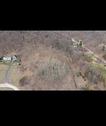 4th image of Hickory Hill Trl