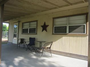 203 Houston St, Bandera, TX 78003