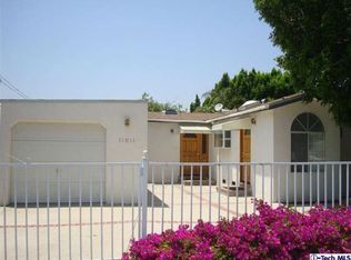 11011 Eldora Ave, Sunland, CA 91040