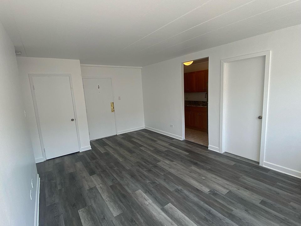 1st image of 6160 N Damen Ave
