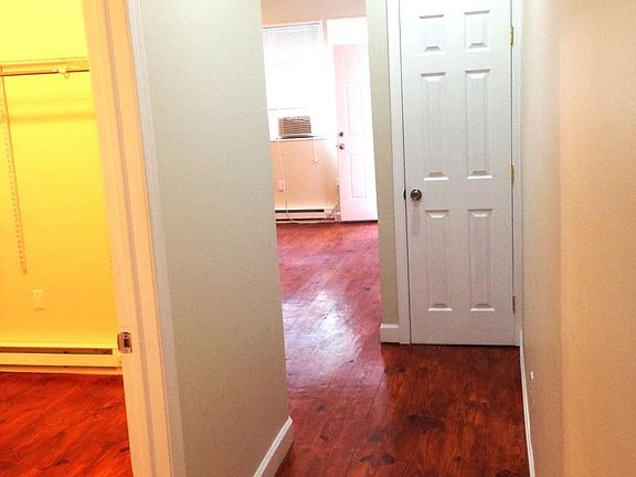 4th image of 521 N 40th St #2