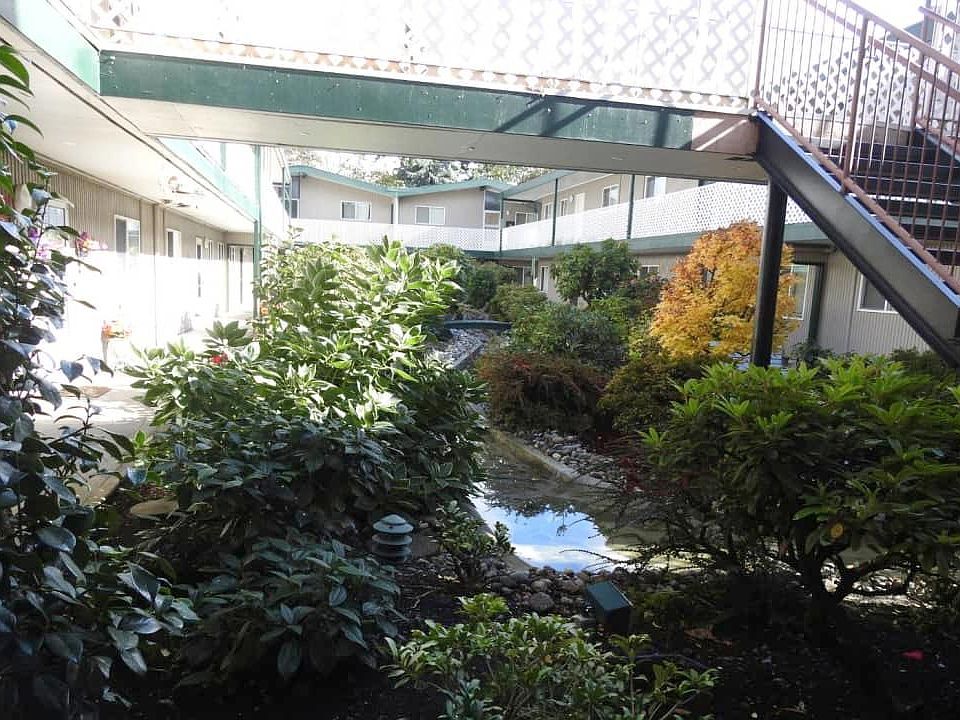 1st image of 7645 Pacific Ave