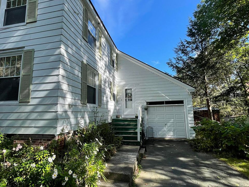 2nd image of 38 Cottage Farms Road