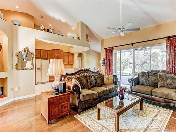 3rd image of 2506 Treymore Dr