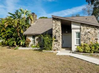 1647 Hobbit Rd, Dunedin, FL 34698