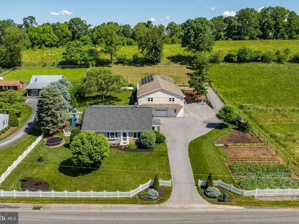 3761 Ridge Rd, Gordonville, PA 17529