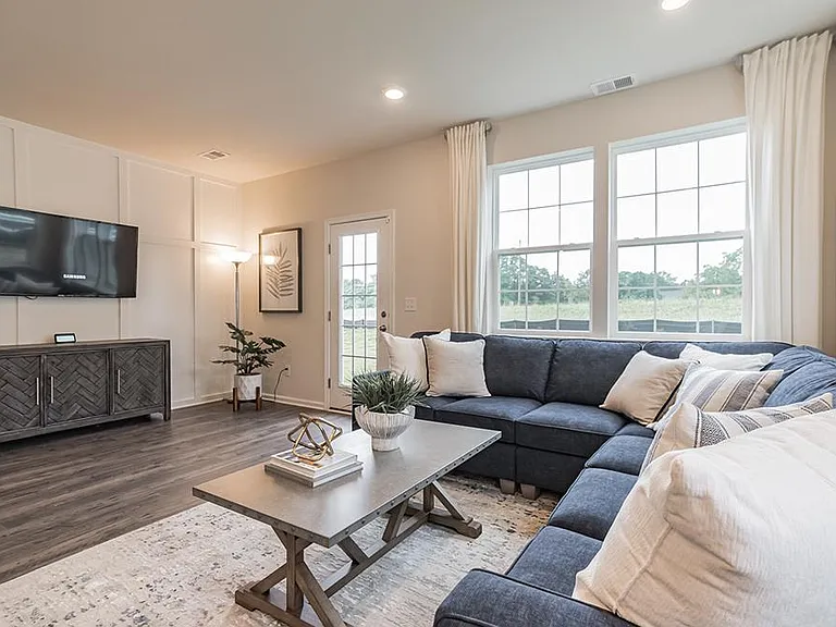 10 Peregrine Way — Photo 56