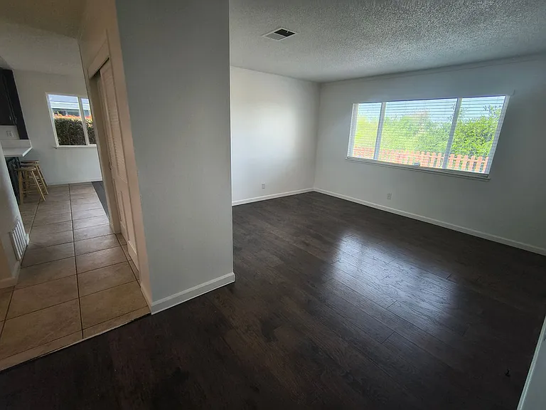 2275 Cypress Ave — Photo 26