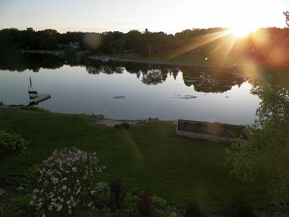 5th image of 1420 Crystal Lake Dr.