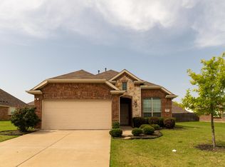 3104 Flowering Springs Dr, Forney, TX 75126