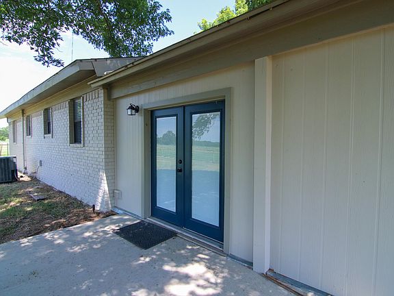 4th image of 207 County Road 3214
