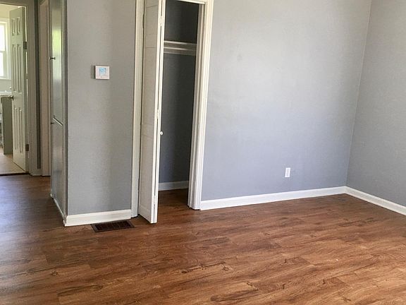4th image of 2161 Suncrest Dr