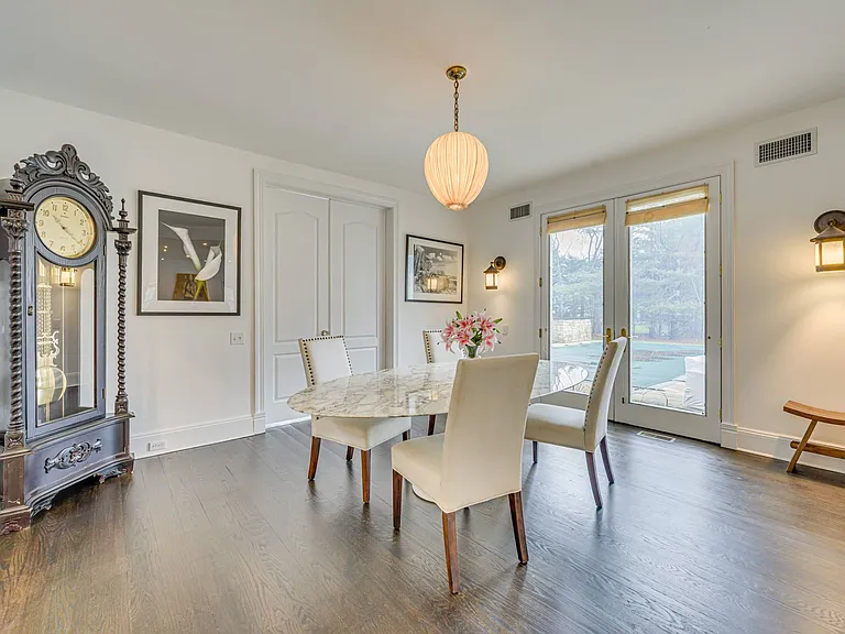 68 Wainscott Northwest Rd — Photo 8