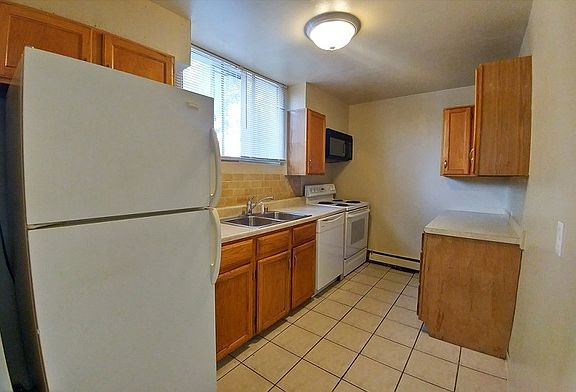 4th image of 764 S Krameria St