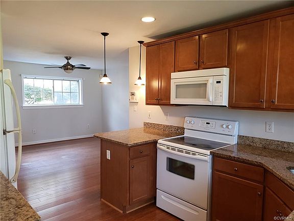 4th image of 513 W Harrison St #F